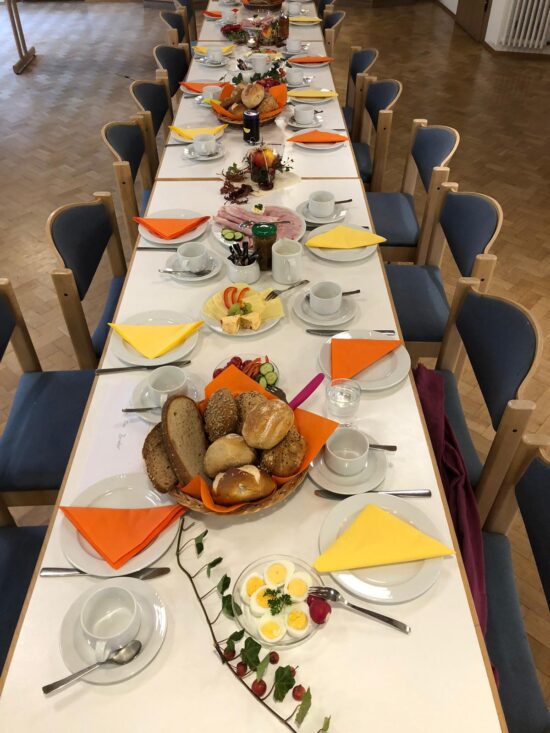 Frauenfrühstück mit Krimilesung